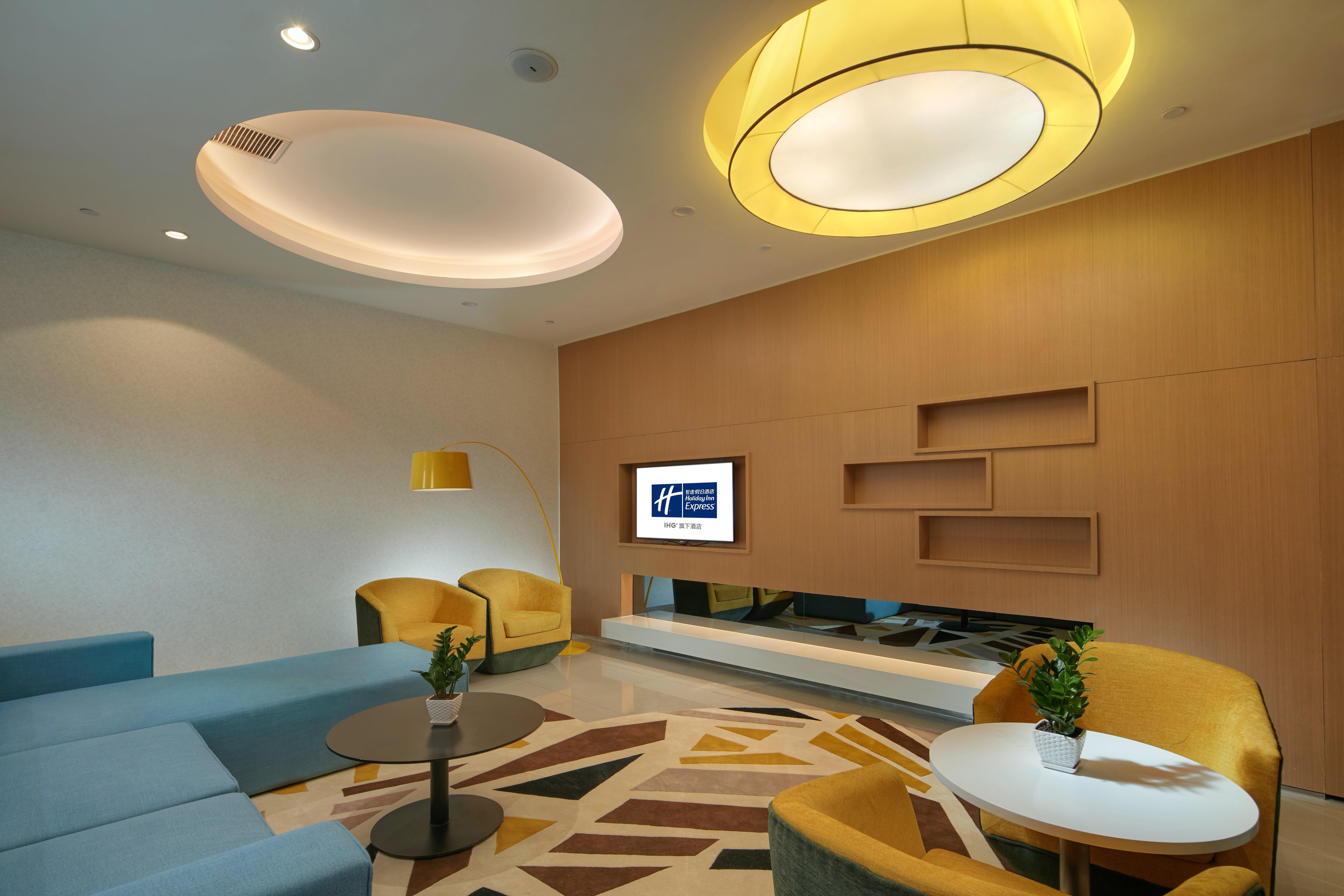 Holiday Inn Express Luoyang Yichuan By Ihg 외부 사진
