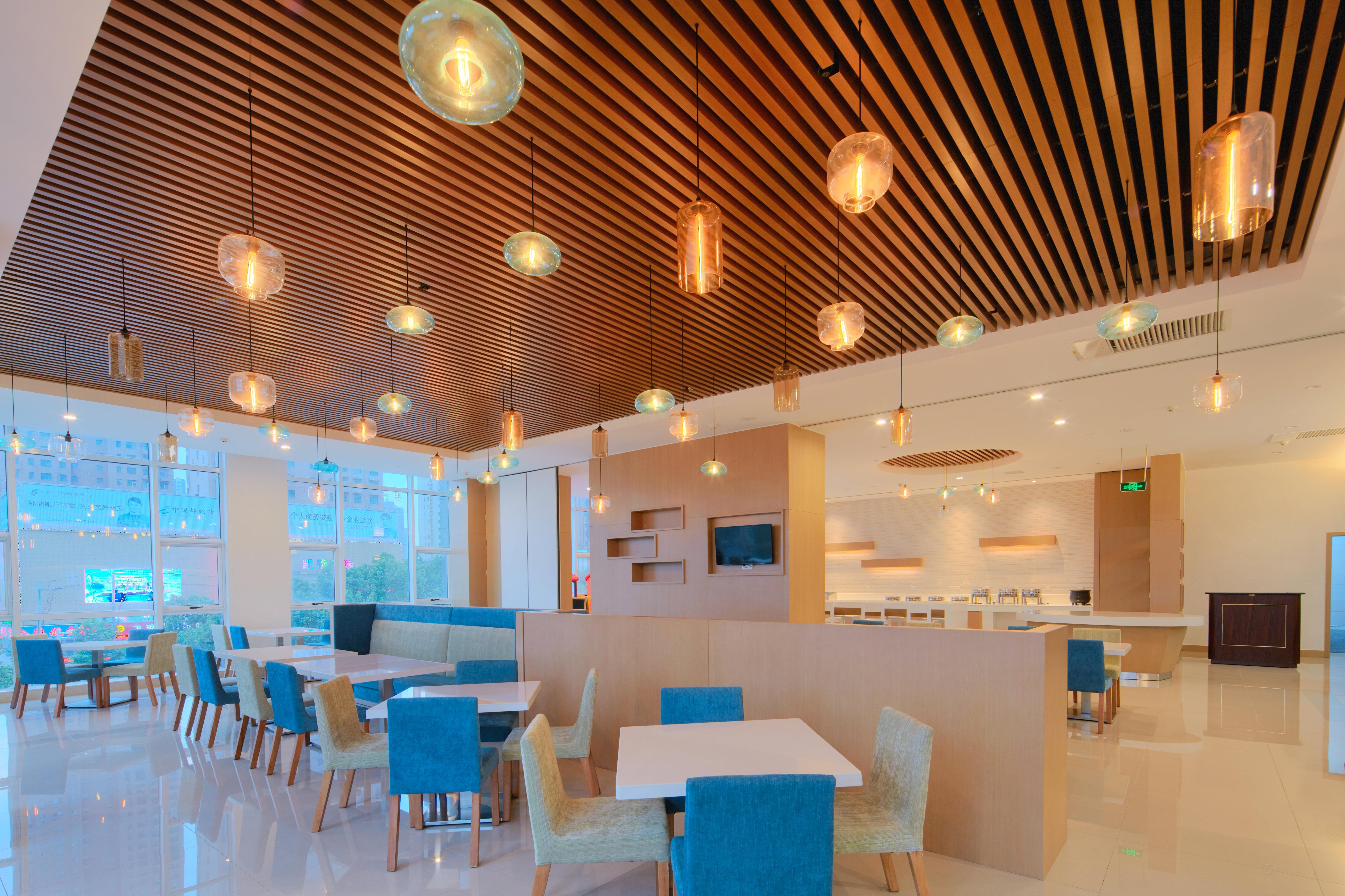 Holiday Inn Express Luoyang Yichuan By Ihg 외부 사진