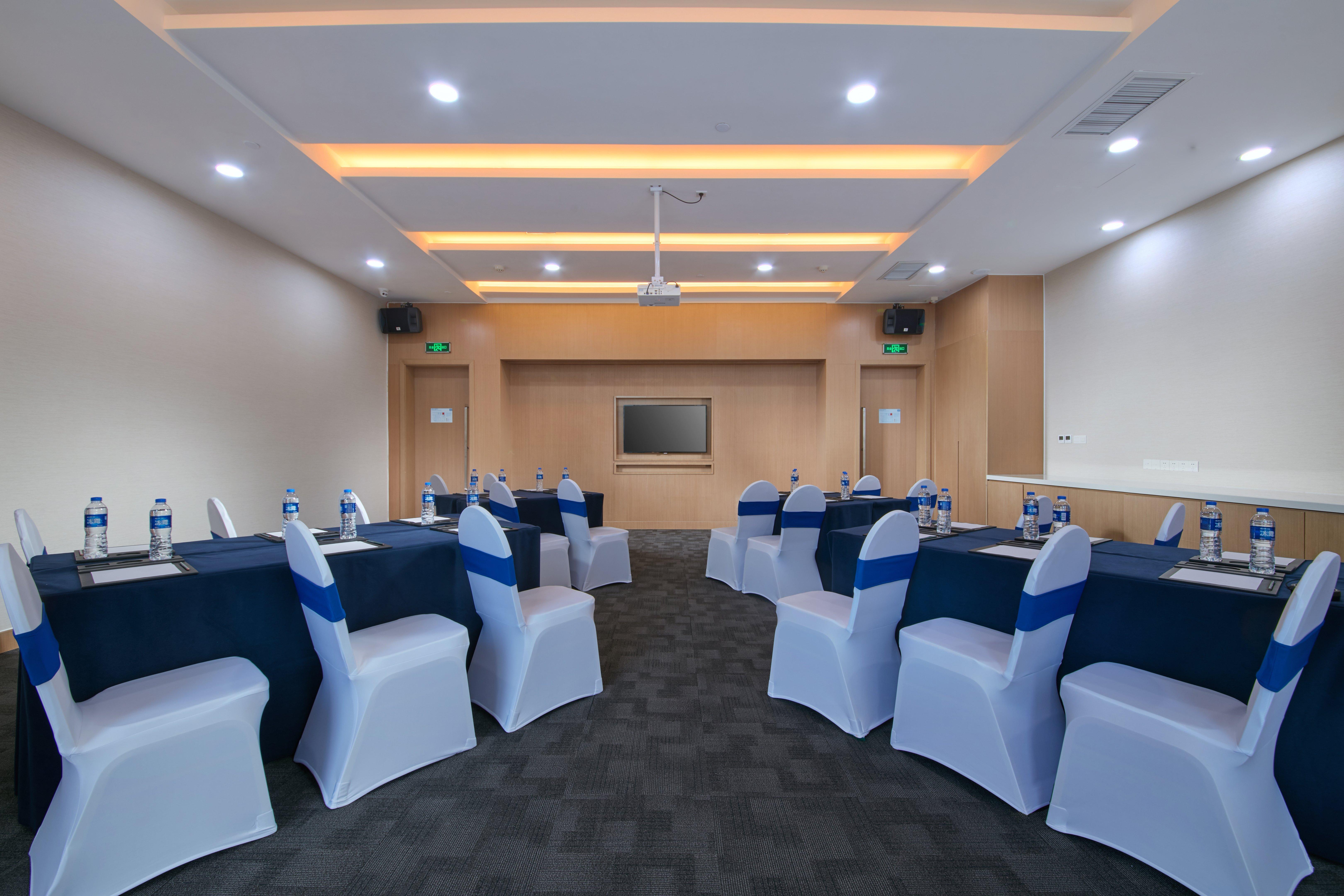 Holiday Inn Express Luoyang Yichuan By Ihg 외부 사진